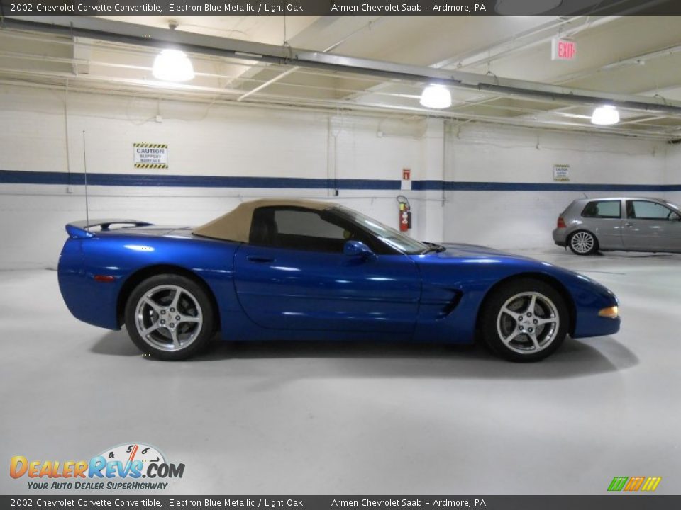 2002 Chevrolet Corvette Convertible Electron Blue Metallic / Light Oak Photo #4