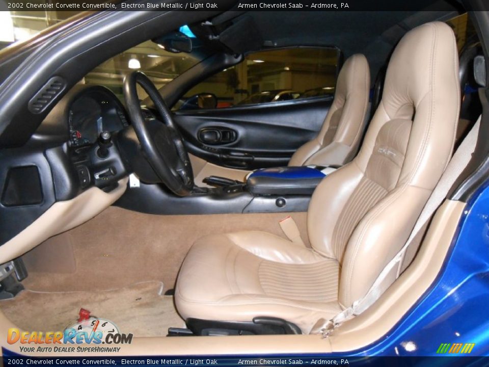 2002 Chevrolet Corvette Convertible Electron Blue Metallic / Light Oak Photo #10