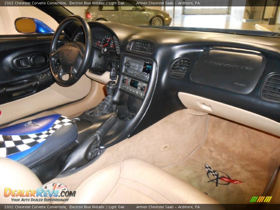 2002 Chevrolet Corvette Convertible Electron Blue Metallic / Light Oak Photo #12