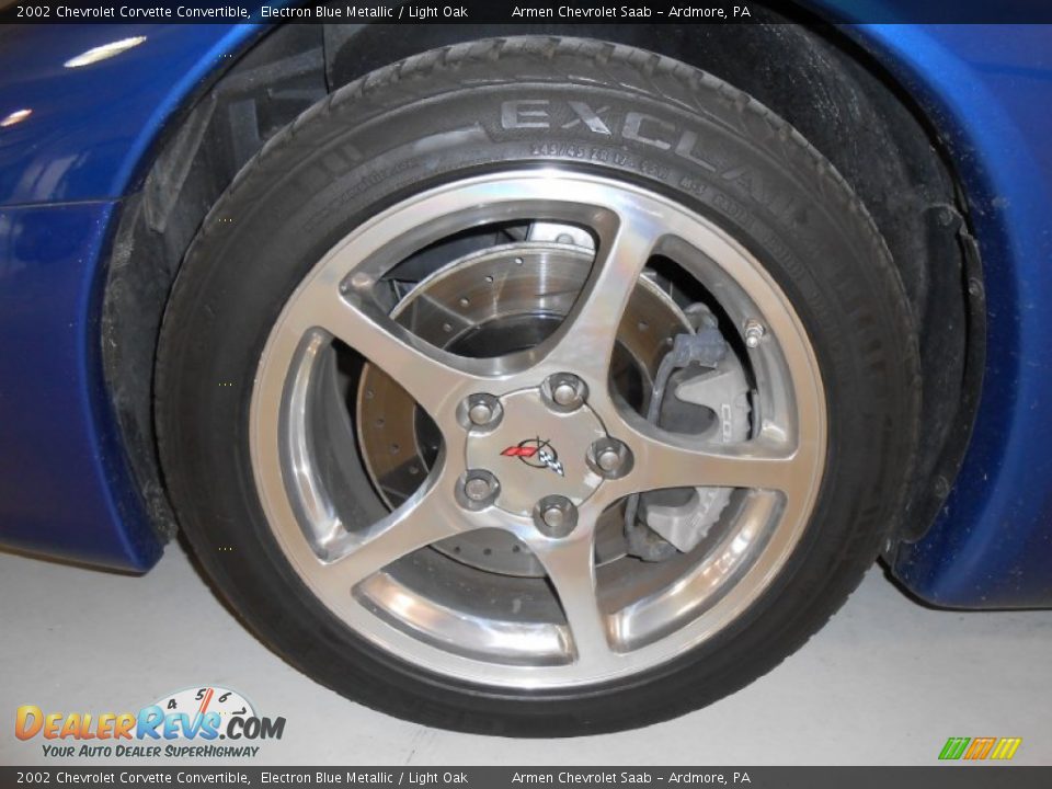 2002 Chevrolet Corvette Convertible Electron Blue Metallic / Light Oak Photo #18