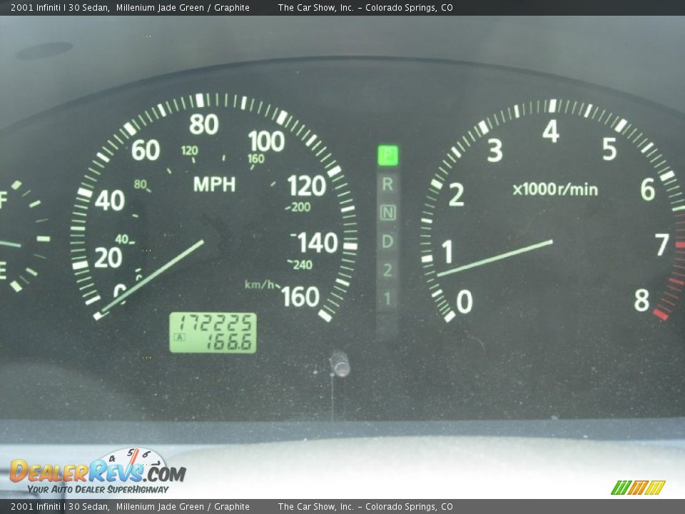 2001 Infiniti I 30 Sedan Millenium Jade Green / Graphite Photo #2