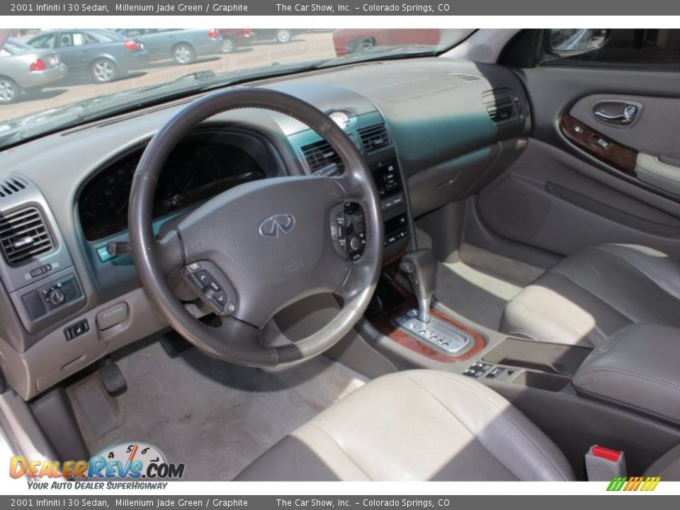 2001 Infiniti I 30 Sedan Millenium Jade Green / Graphite Photo #5