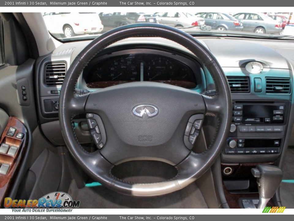 2001 Infiniti I 30 Sedan Millenium Jade Green / Graphite Photo #6