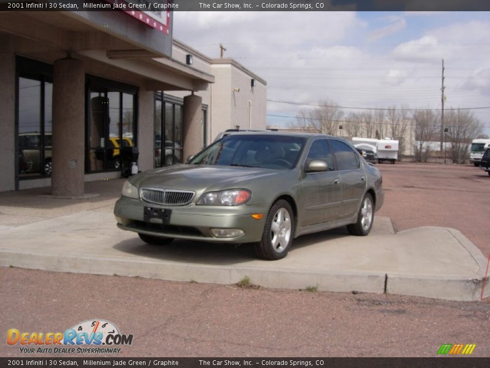2001 Infiniti I 30 Sedan Millenium Jade Green / Graphite Photo #21