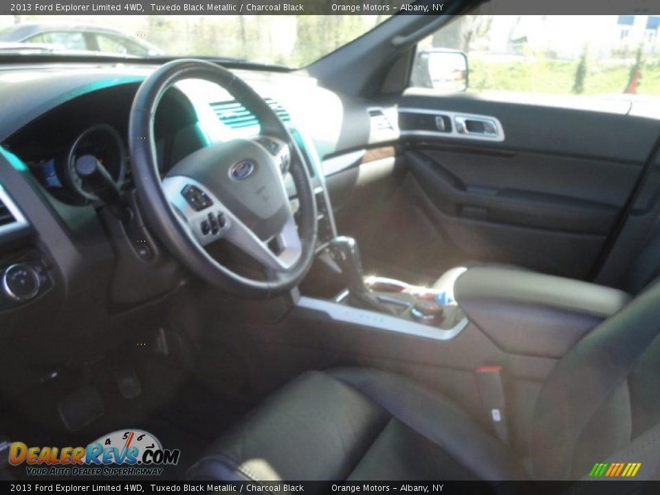 2013 Ford Explorer Limited 4WD Tuxedo Black Metallic / Charcoal Black Photo #10