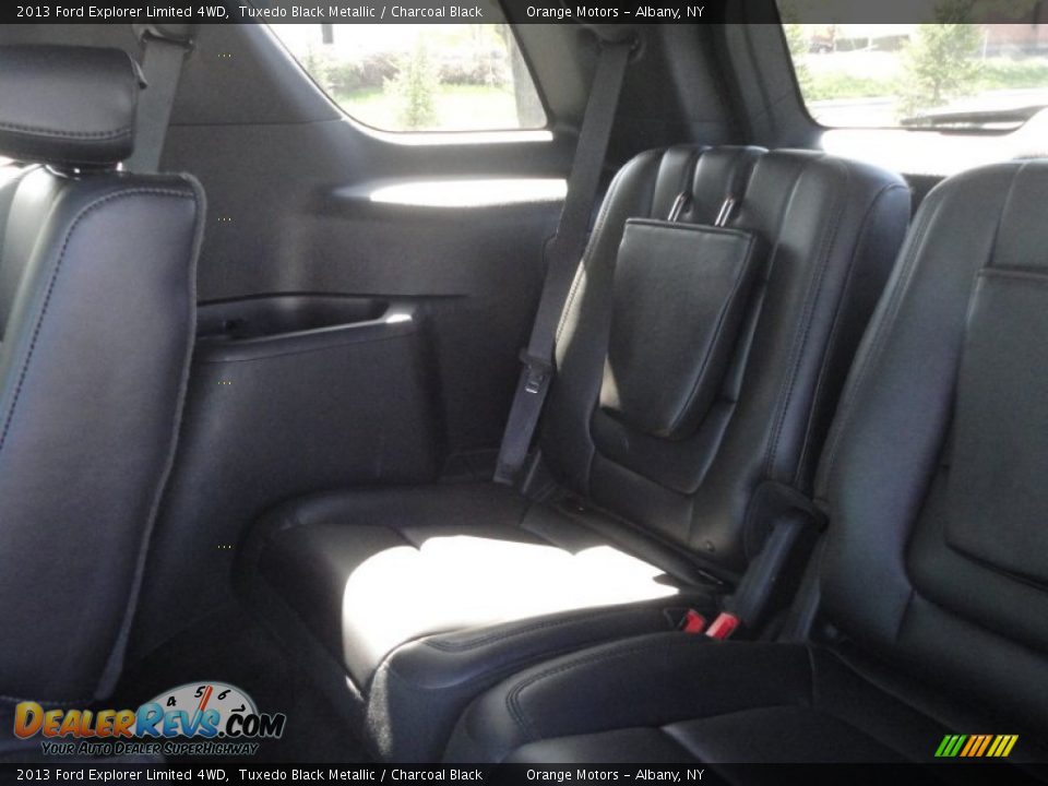 2013 Ford Explorer Limited 4WD Tuxedo Black Metallic / Charcoal Black Photo #17