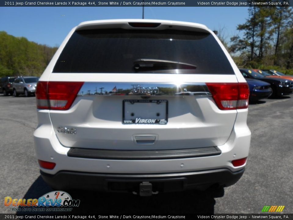 2011 Jeep Grand Cherokee Laredo X Package 4x4 Stone White / Dark Graystone/Medium Graystone Photo #6