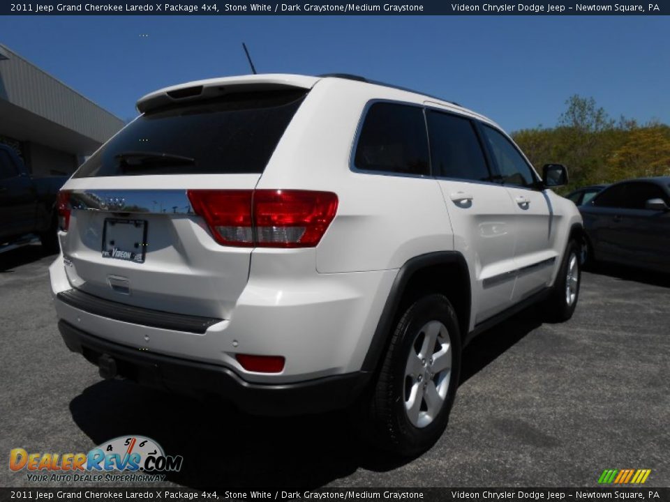 2011 Jeep Grand Cherokee Laredo X Package 4x4 Stone White / Dark Graystone/Medium Graystone Photo #7