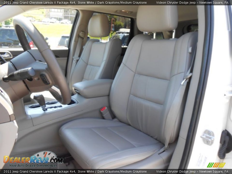 2011 Jeep Grand Cherokee Laredo X Package 4x4 Stone White / Dark Graystone/Medium Graystone Photo #11