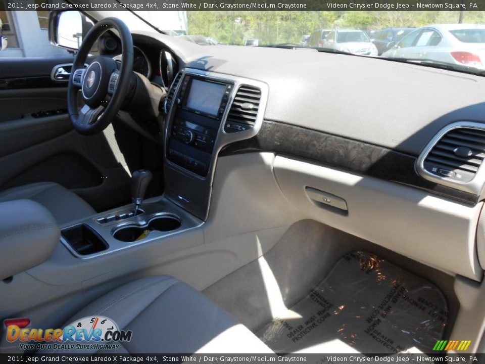 2011 Jeep Grand Cherokee Laredo X Package 4x4 Stone White / Dark Graystone/Medium Graystone Photo #12