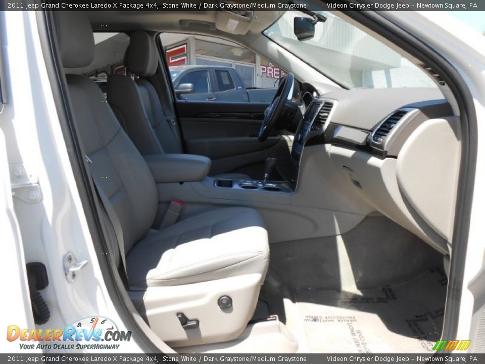 2011 Jeep Grand Cherokee Laredo X Package 4x4 Stone White / Dark Graystone/Medium Graystone Photo #13