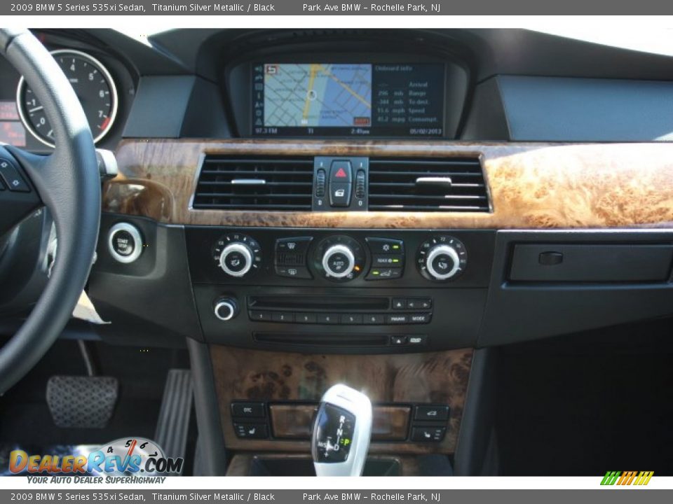 2009 BMW 5 Series 535xi Sedan Titanium Silver Metallic / Black Photo #14