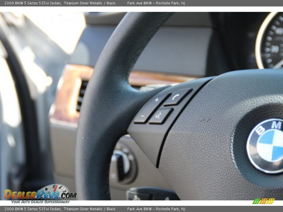 2009 BMW 5 Series 535xi Sedan Titanium Silver Metallic / Black Photo #17