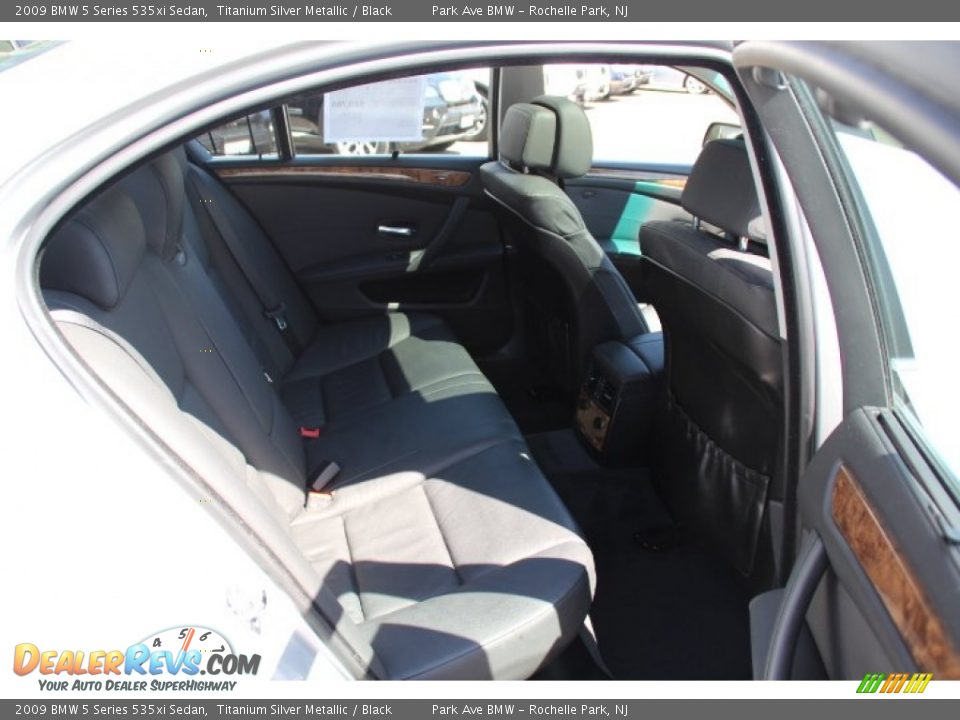 2009 BMW 5 Series 535xi Sedan Titanium Silver Metallic / Black Photo #24