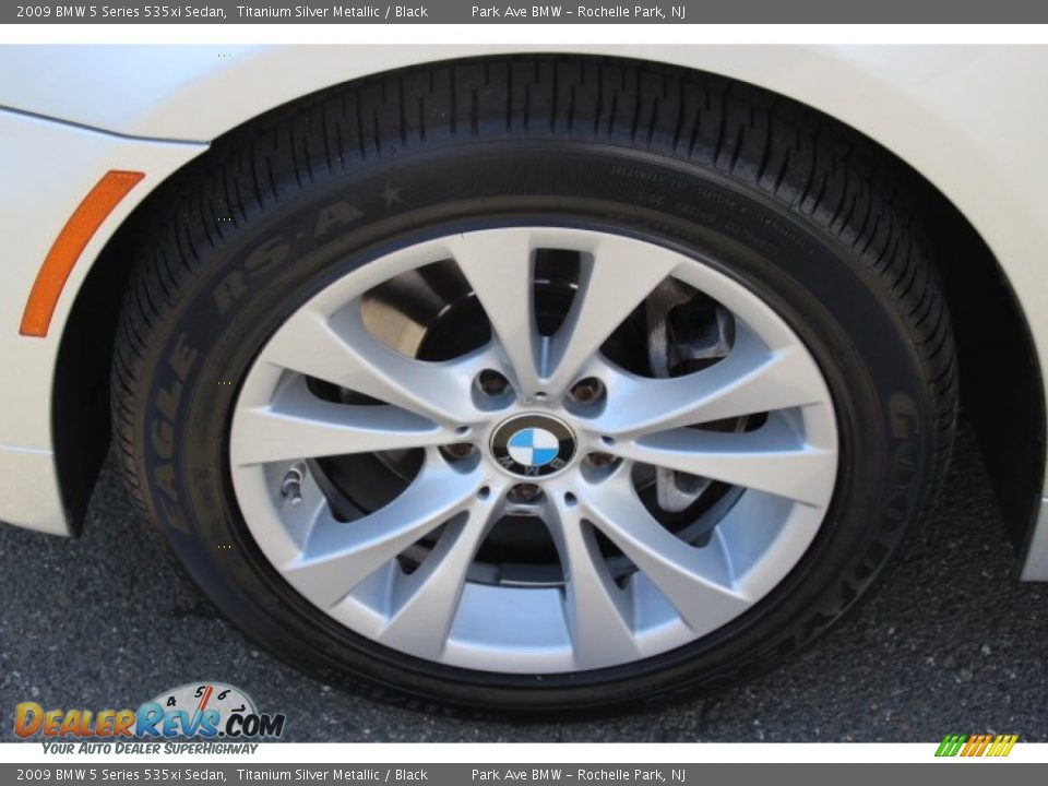 2009 BMW 5 Series 535xi Sedan Titanium Silver Metallic / Black Photo #32