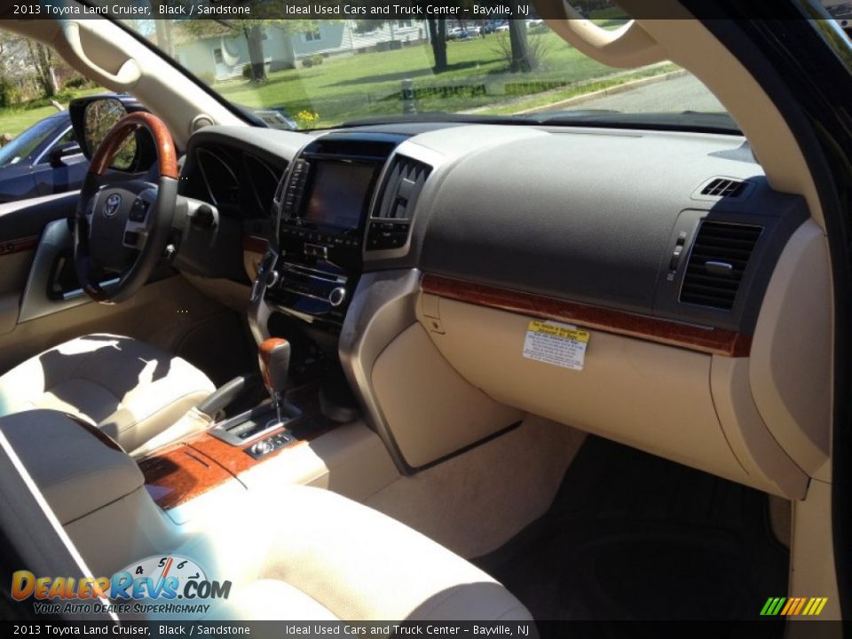 2013 Toyota Land Cruiser Black / Sandstone Photo #32
