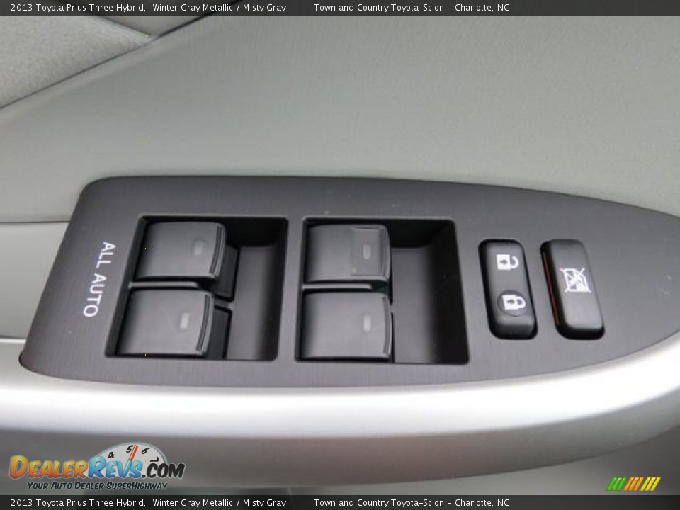2013 Toyota Prius Three Hybrid Winter Gray Metallic / Misty Gray Photo #10