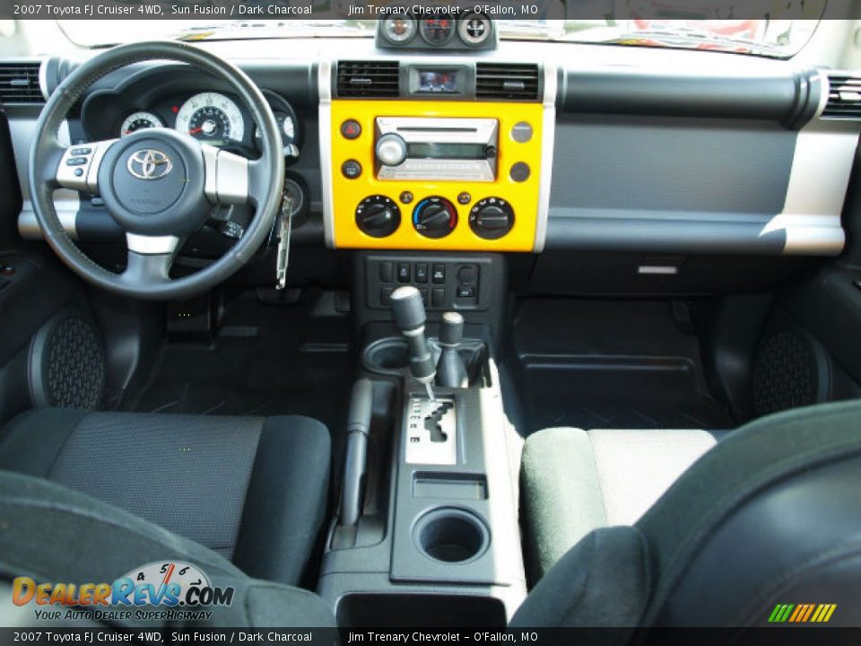 2007 Toyota FJ Cruiser 4WD Sun Fusion / Dark Charcoal Photo #10