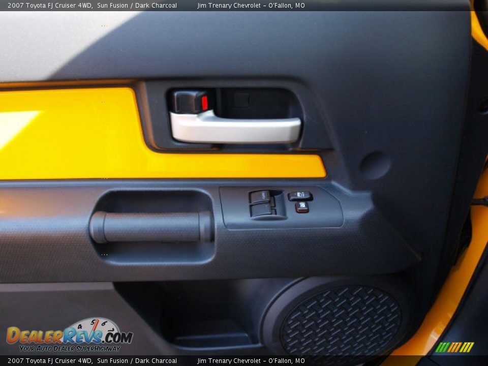 2007 Toyota FJ Cruiser 4WD Sun Fusion / Dark Charcoal Photo #15