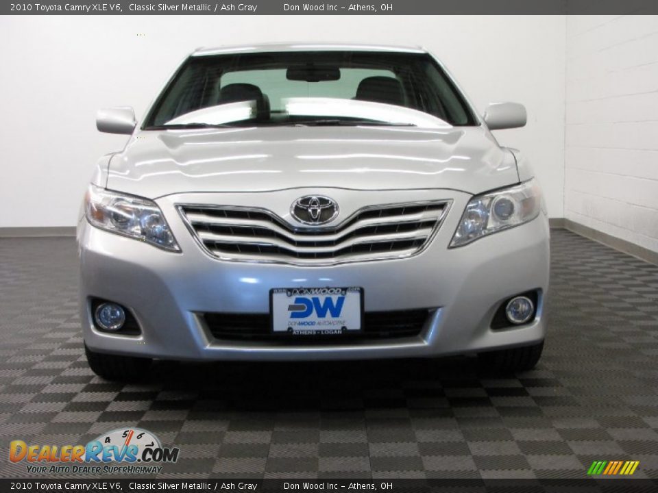 2010 Toyota Camry XLE V6 Classic Silver Metallic / Ash Gray Photo #2
