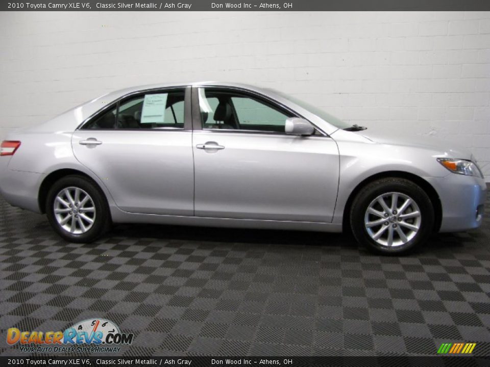 2010 Toyota Camry XLE V6 Classic Silver Metallic / Ash Gray Photo #3
