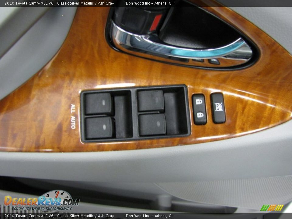 2010 Toyota Camry XLE V6 Classic Silver Metallic / Ash Gray Photo #11