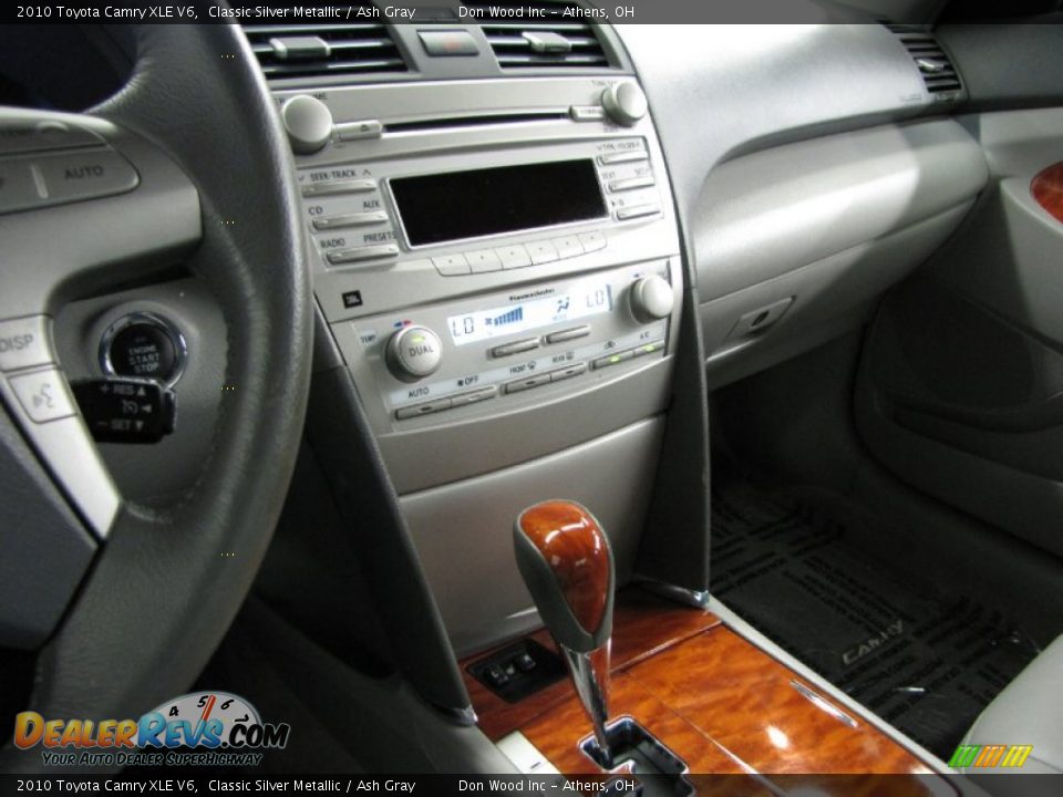 2010 Toyota Camry XLE V6 Classic Silver Metallic / Ash Gray Photo #23