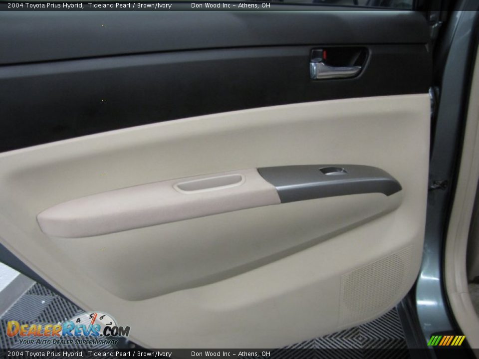2004 Toyota Prius Hybrid Tideland Pearl / Brown/Ivory Photo #12