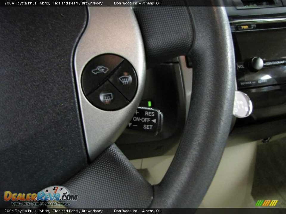2004 Toyota Prius Hybrid Tideland Pearl / Brown/Ivory Photo #17