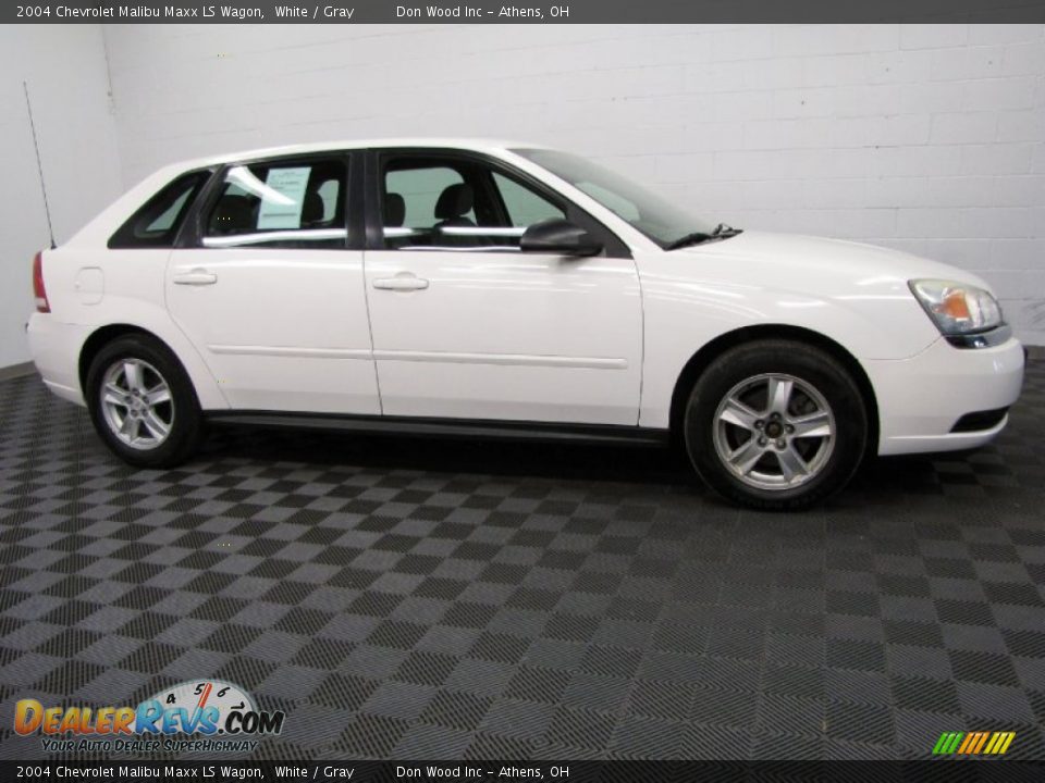 2004 Chevrolet Malibu Maxx LS Wagon White / Gray Photo #3