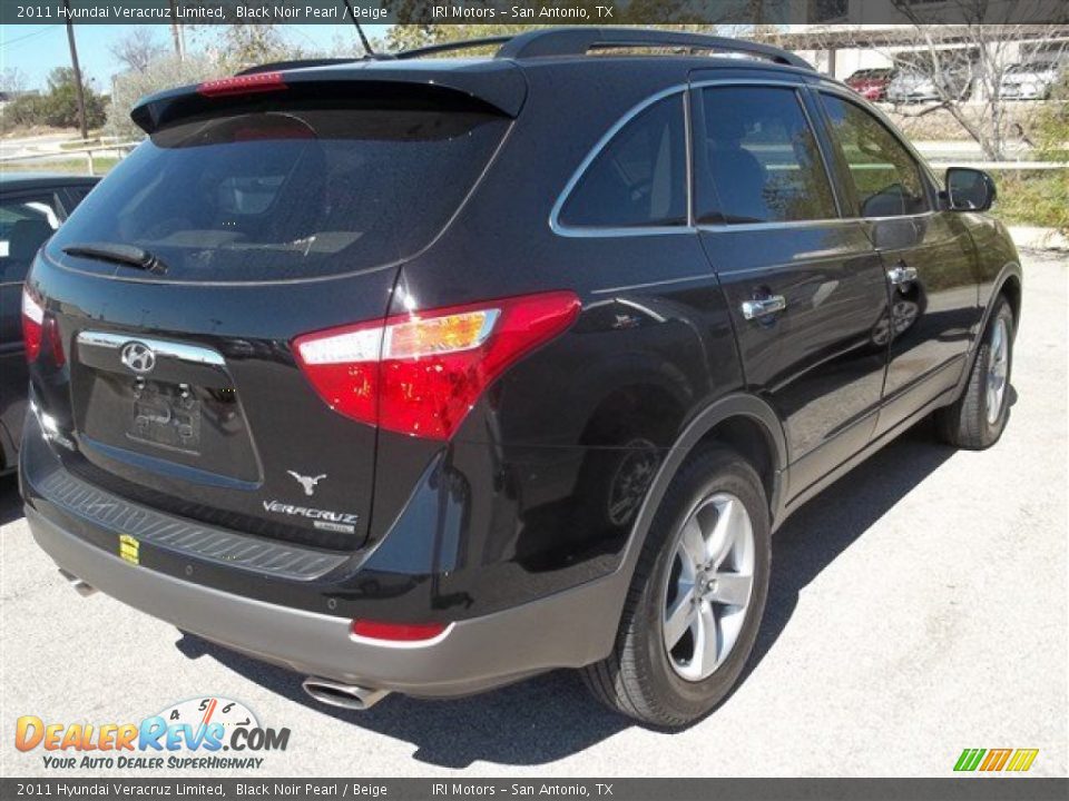 2011 Hyundai Veracruz Limited Black Noir Pearl / Beige Photo #4