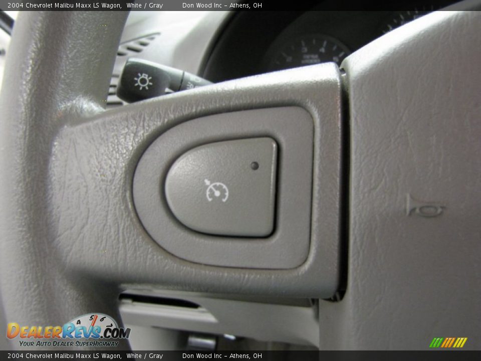 2004 Chevrolet Malibu Maxx LS Wagon White / Gray Photo #16