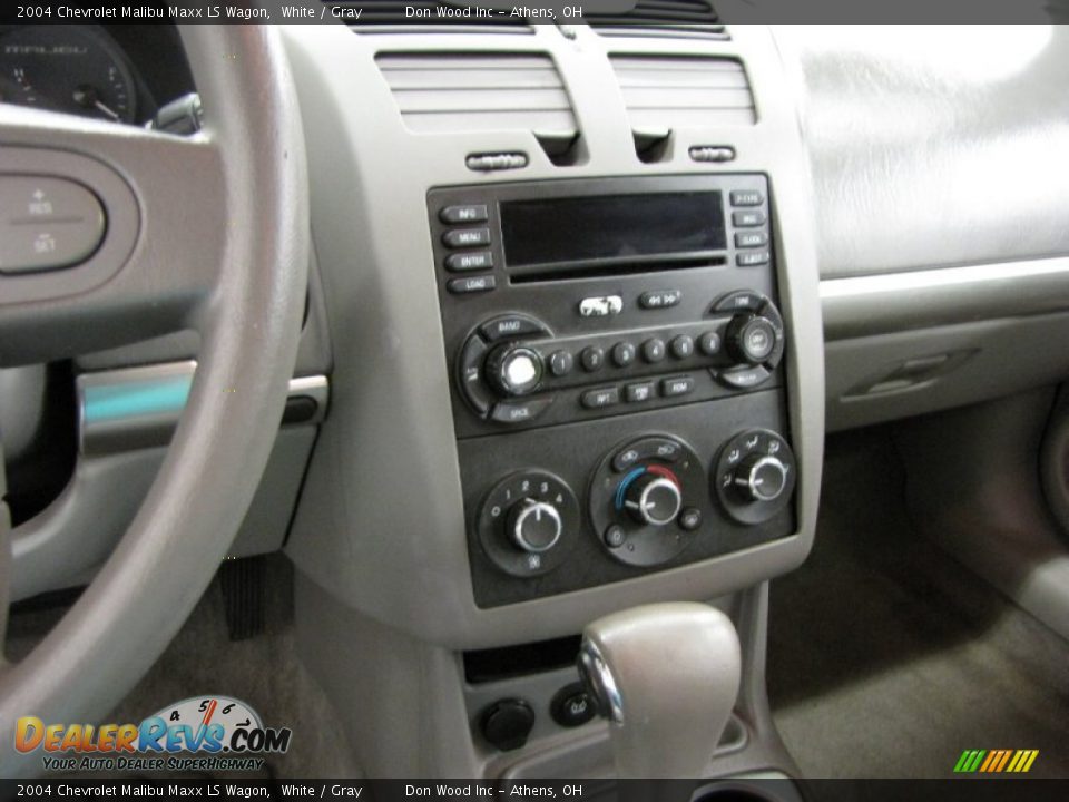 2004 Chevrolet Malibu Maxx LS Wagon White / Gray Photo #23
