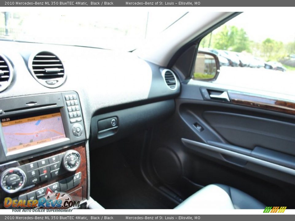 2010 Mercedes-Benz ML 350 BlueTEC 4Matic Black / Black Photo #26