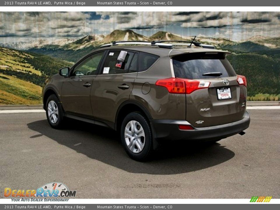 2013 Toyota RAV4 LE AWD Pyrite Mica / Beige Photo #2