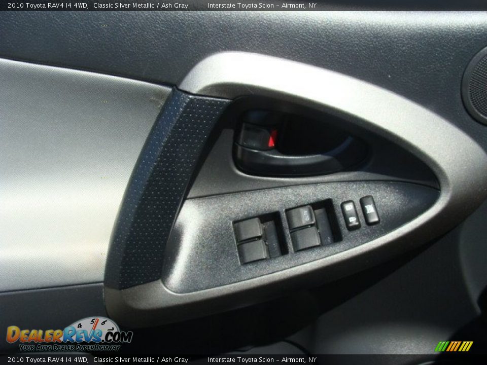 2010 Toyota RAV4 I4 4WD Classic Silver Metallic / Ash Gray Photo #9