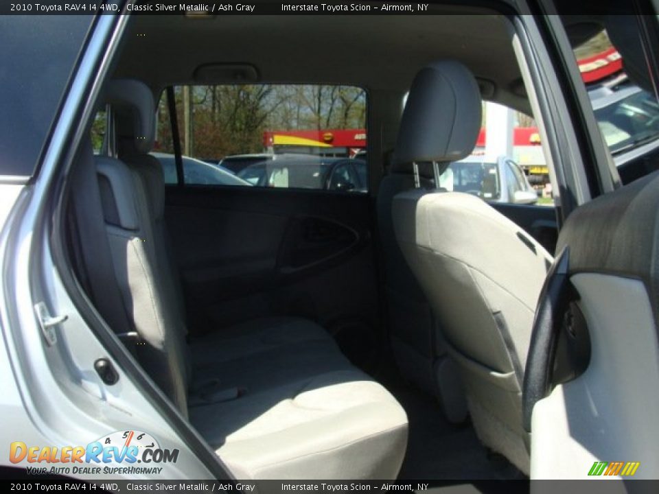 2010 Toyota RAV4 I4 4WD Classic Silver Metallic / Ash Gray Photo #17