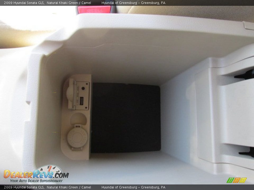 2009 Hyundai Sonata GLS Natural Khaki Green / Camel Photo #19