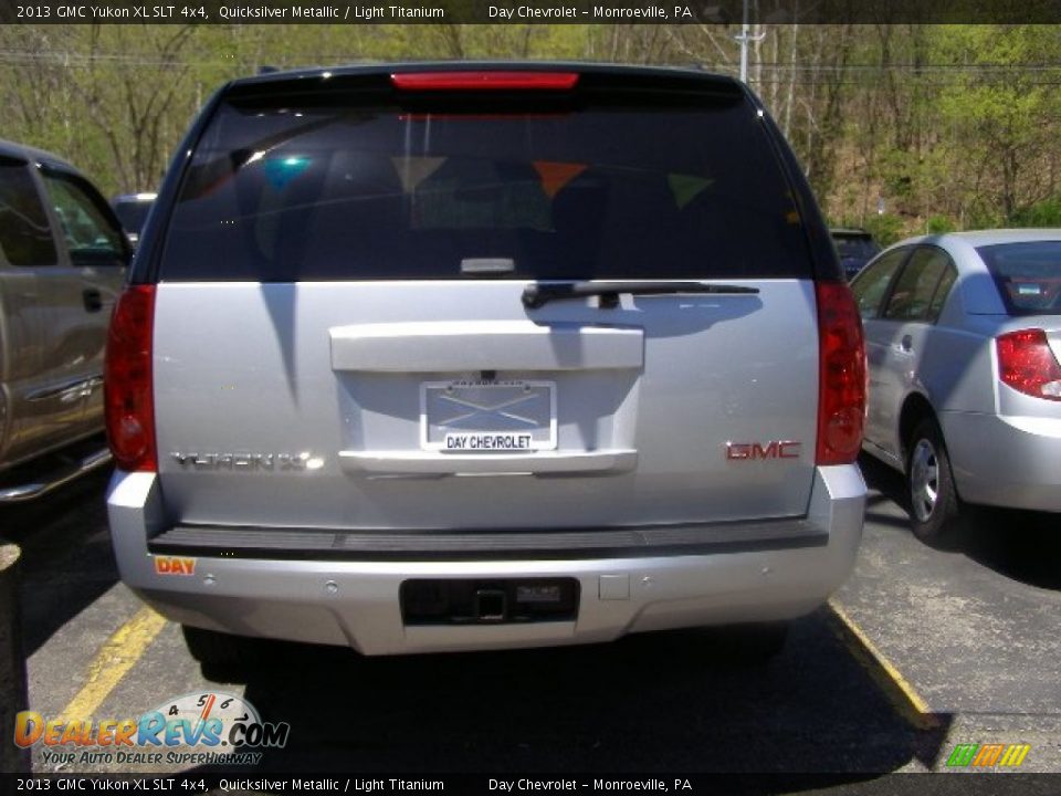 2013 GMC Yukon XL SLT 4x4 Quicksilver Metallic / Light Titanium Photo #10