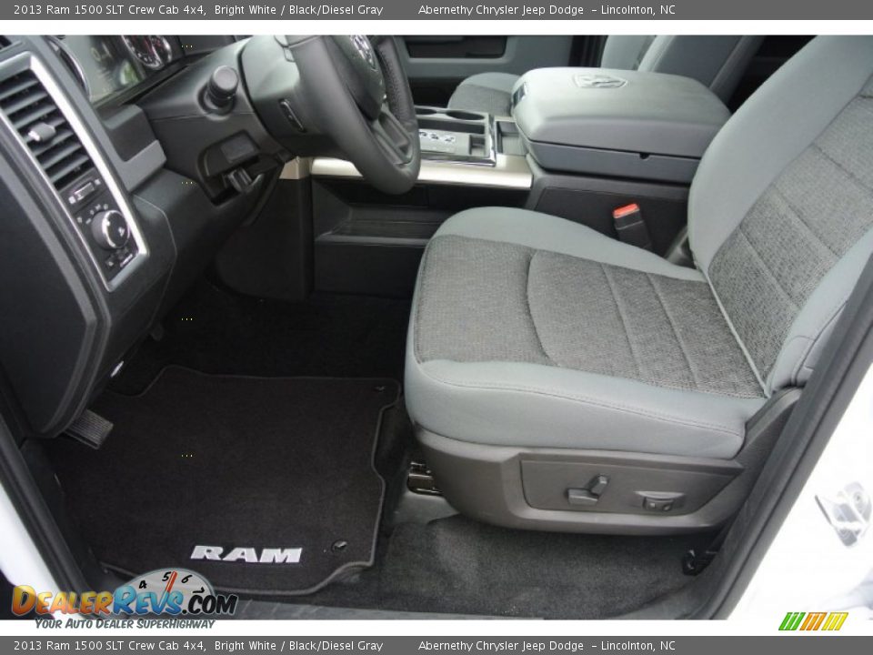 2013 Ram 1500 SLT Crew Cab 4x4 Bright White / Black/Diesel Gray Photo #7