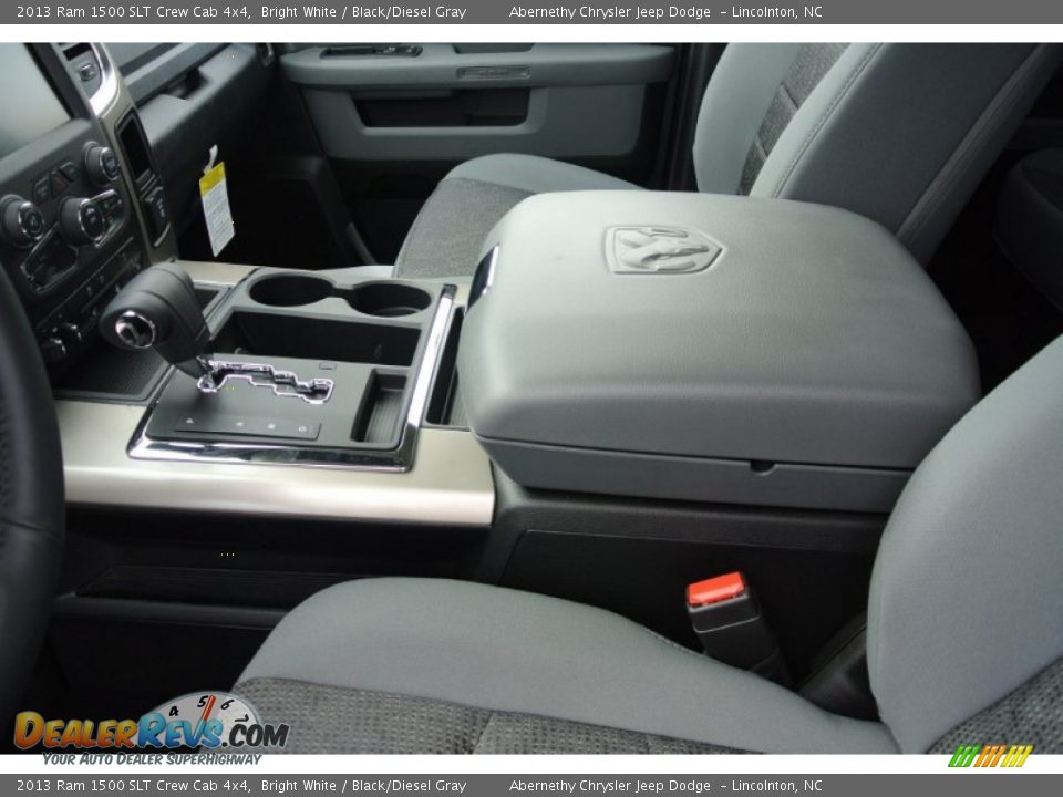2013 Ram 1500 SLT Crew Cab 4x4 Bright White / Black/Diesel Gray Photo #9