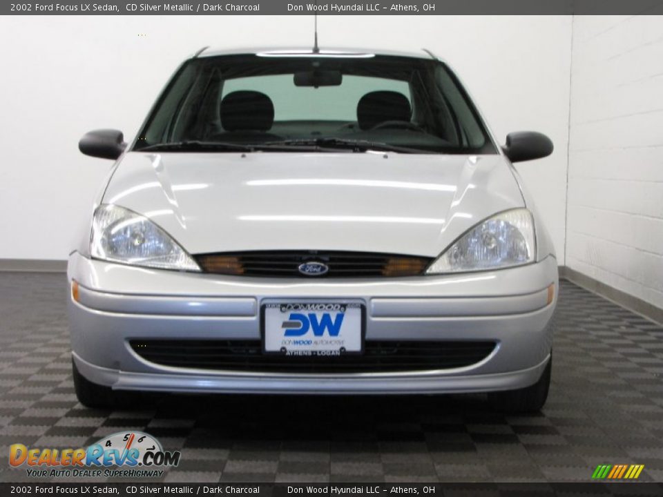 2002 Ford Focus LX Sedan CD Silver Metallic / Dark Charcoal Photo #2