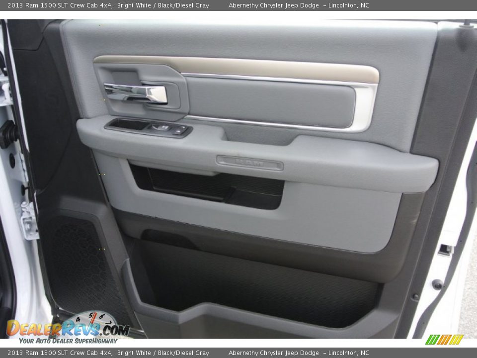 2013 Ram 1500 SLT Crew Cab 4x4 Bright White / Black/Diesel Gray Photo #19