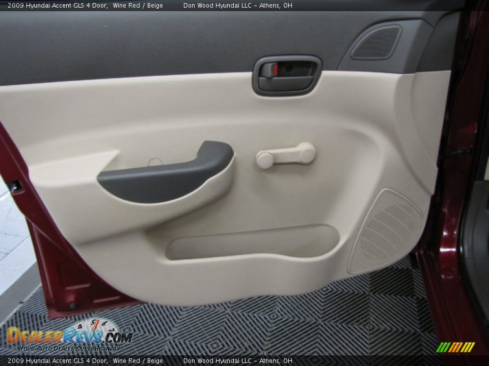 2009 Hyundai Accent GLS 4 Door Wine Red / Beige Photo #10