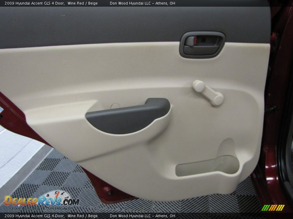 2009 Hyundai Accent GLS 4 Door Wine Red / Beige Photo #11