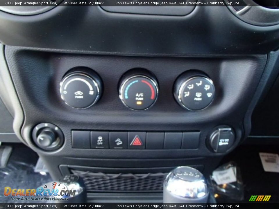 2013 Jeep Wrangler Sport 4x4 Billet Silver Metallic / Black Photo #17