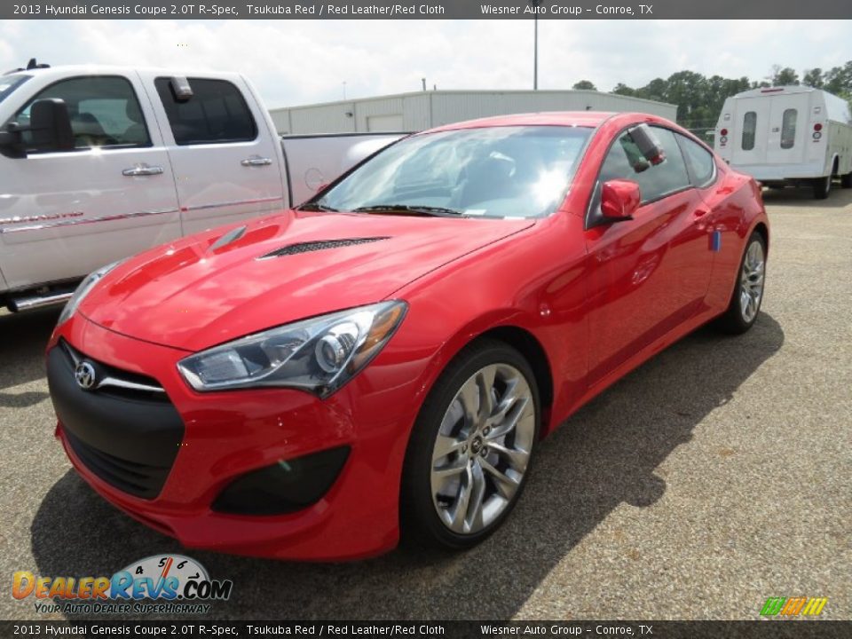 Front 3/4 View of 2013 Hyundai Genesis Coupe 2.0T R-Spec Photo #8