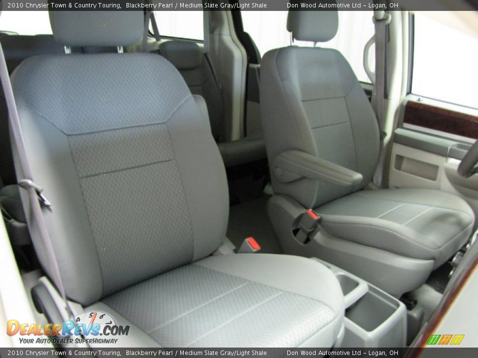 2010 Chrysler Town & Country Touring Blackberry Pearl / Medium Slate Gray/Light Shale Photo #3