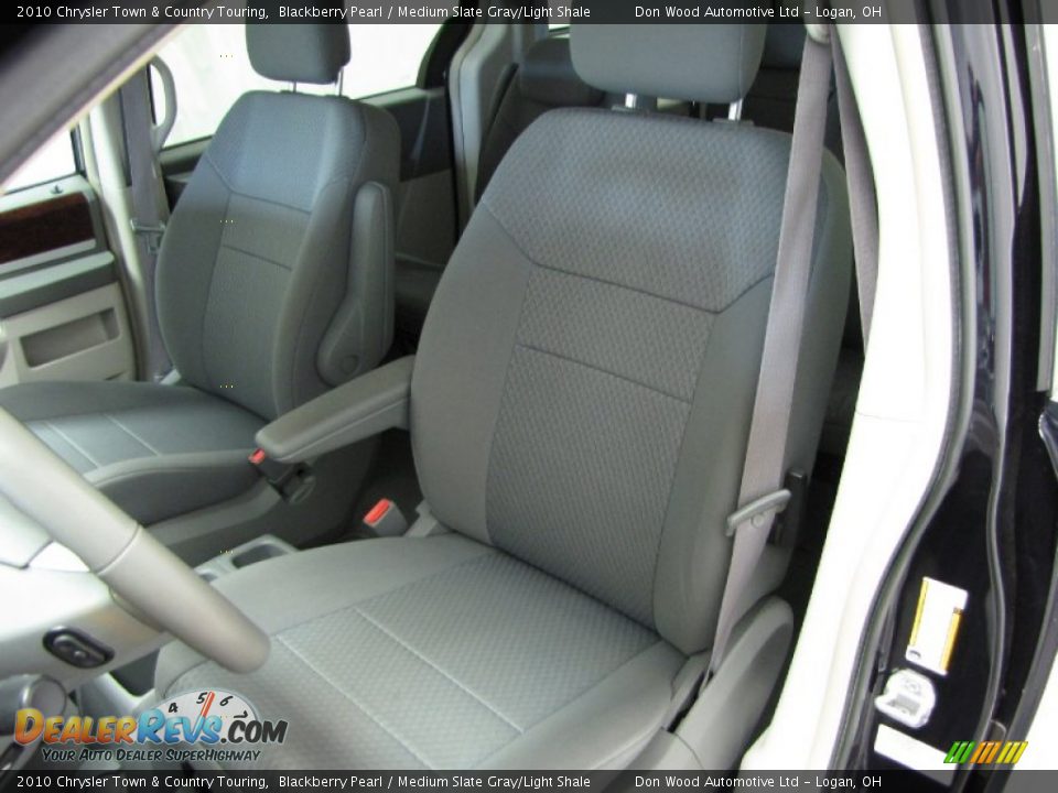 2010 Chrysler Town & Country Touring Blackberry Pearl / Medium Slate Gray/Light Shale Photo #8