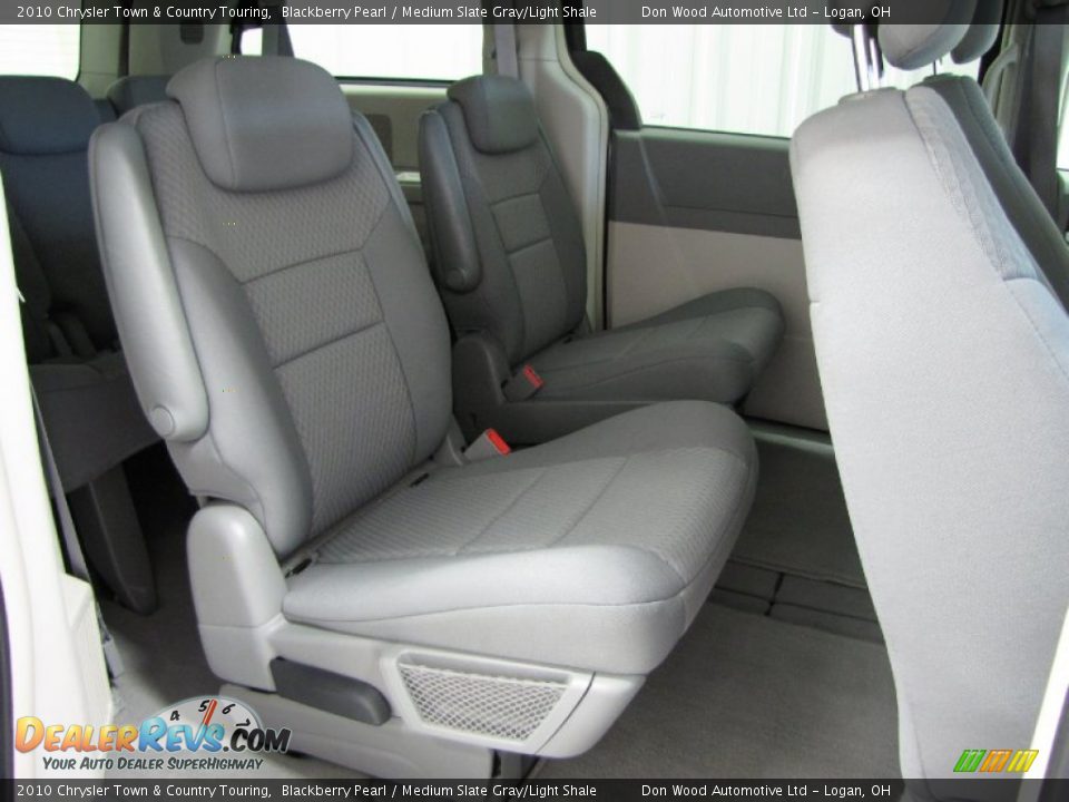 2010 Chrysler Town & Country Touring Blackberry Pearl / Medium Slate Gray/Light Shale Photo #12